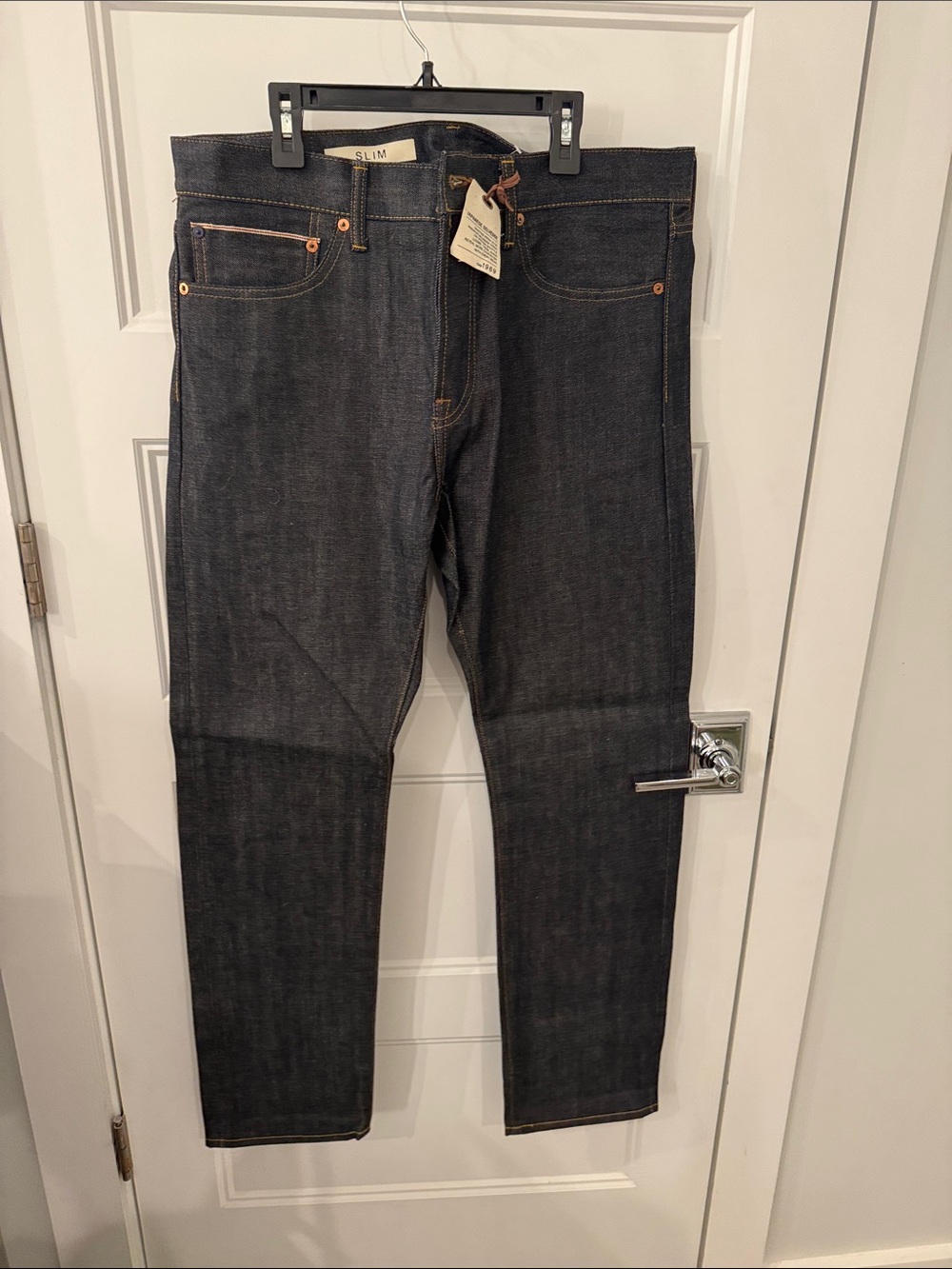 GAP Slim Men’s Jeans in Dark Blue with Copper Accents